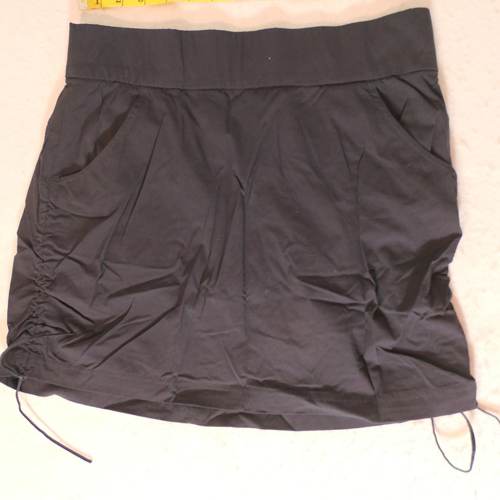 Columbia Womens Active Skort M Black Gorpcore Sporty Hiking Flexible Breathable